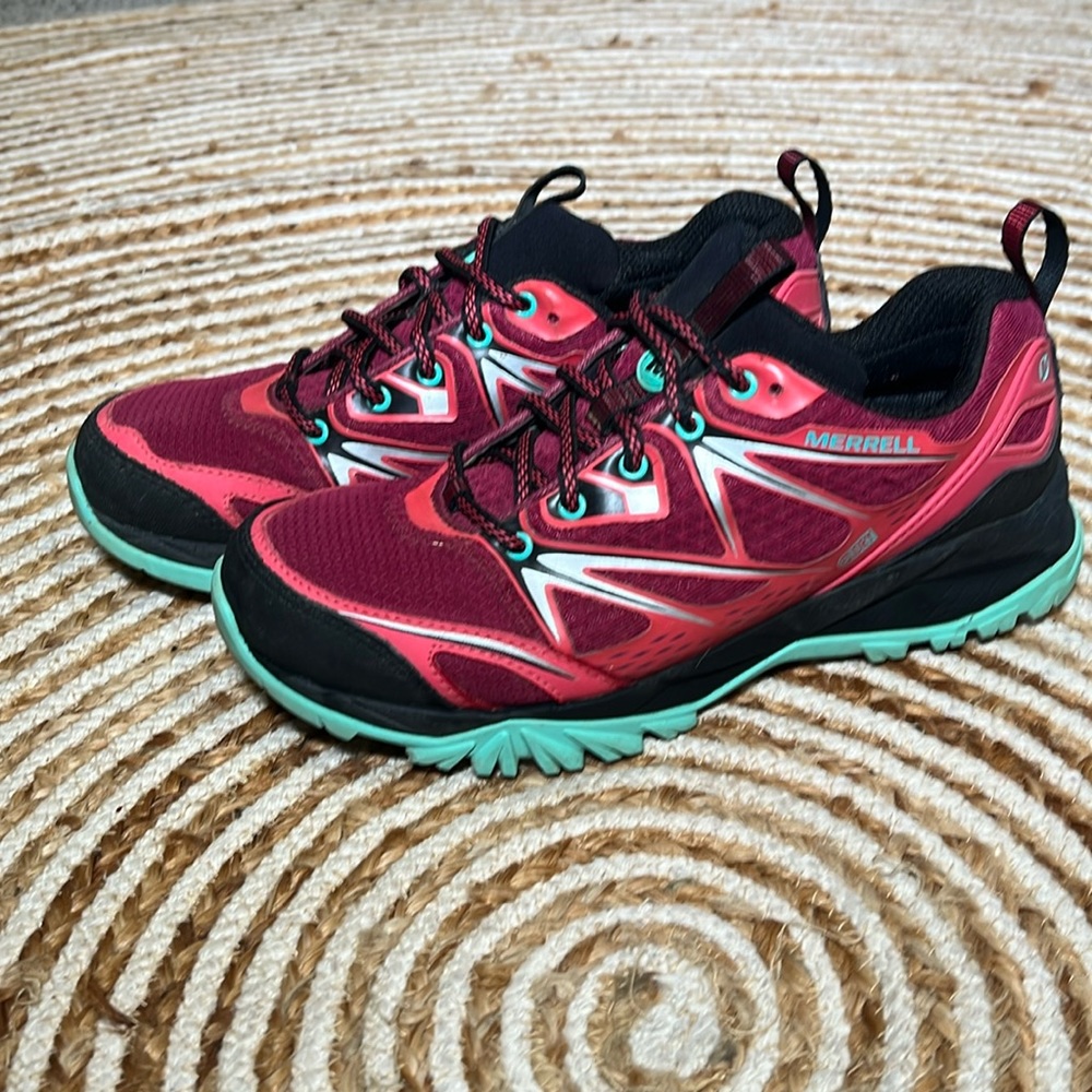 Merrell Women’s Hiking Shoes Size 8